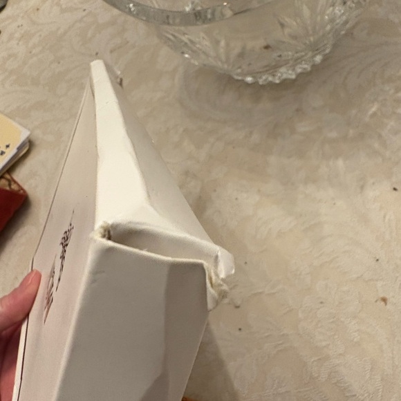 MCM Vibrant Orange Logo Envelope Clutch - Picture 10 of 13